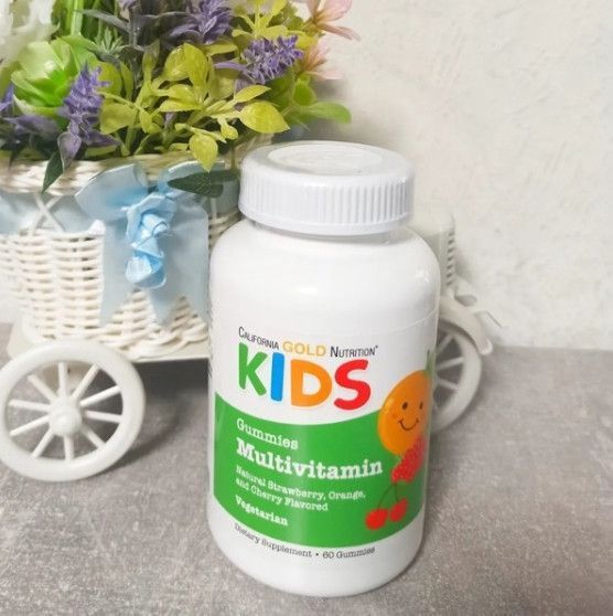 Мультивитамины для детей California Gold Nutrition Kids Multivitamin Gummies 60 gummies 22114 фото